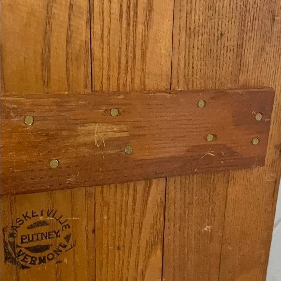 Basketville Putney Vermont Vintage Rustic Tan Woven Storage Picnic Basket - Picture 4 of 16